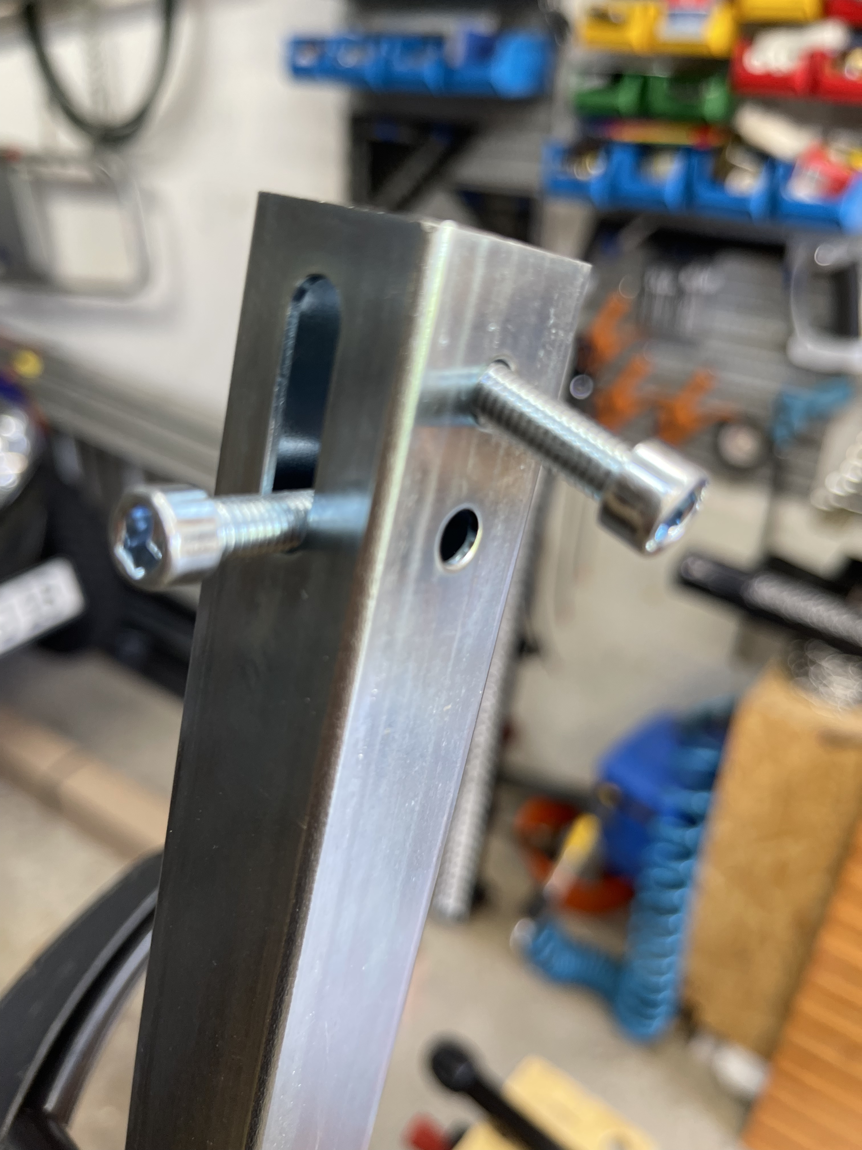 Gute Hilfe in der Werkstatt