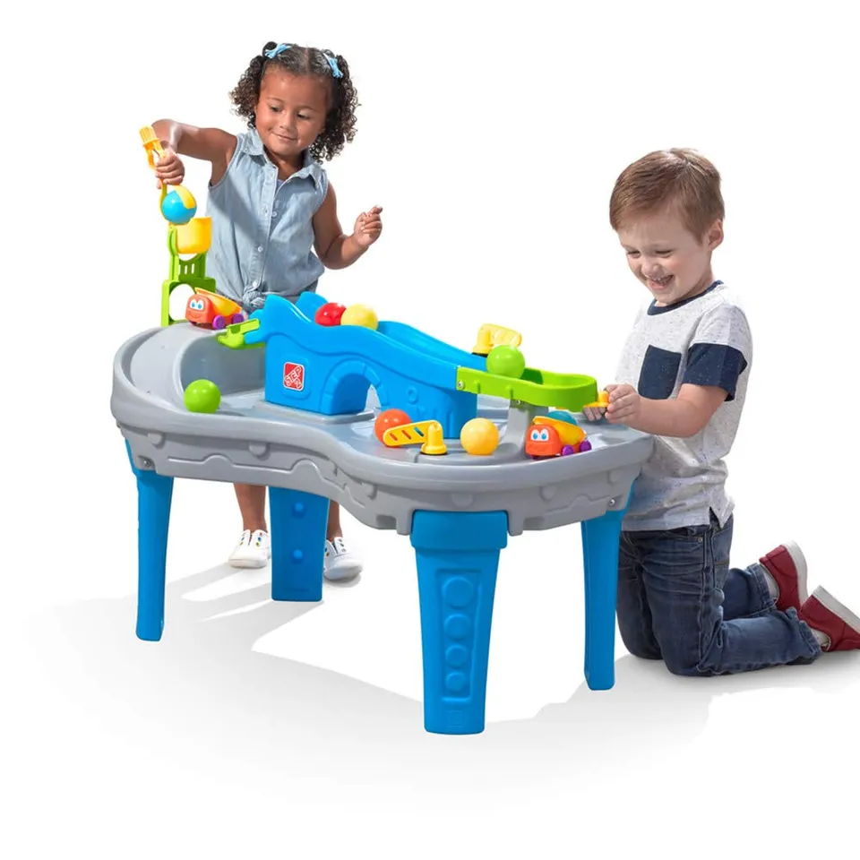 step2-ball-buddies-truckin-rollin-spieltisch-mit-b-llen image 1