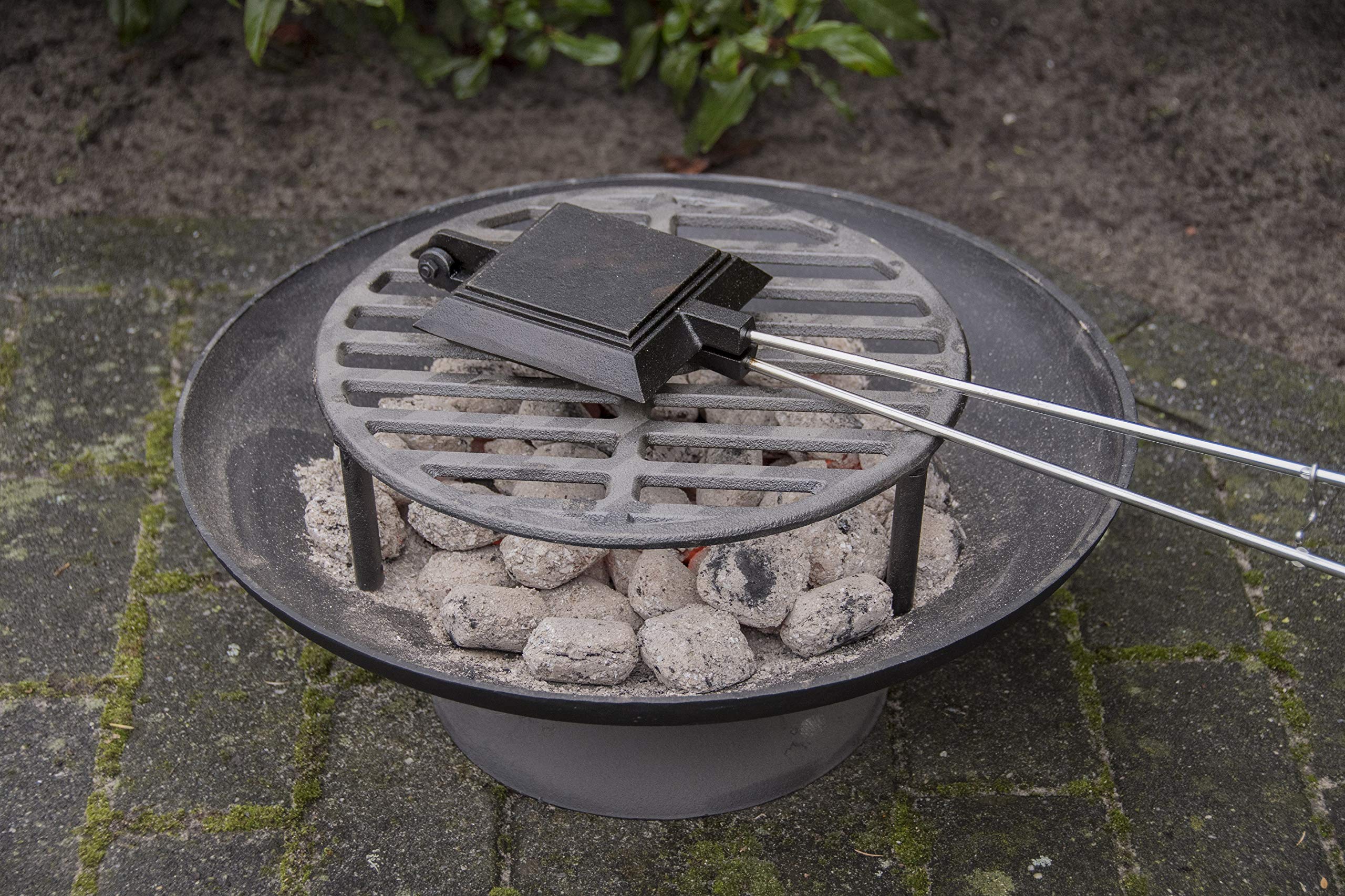 lemodo-esschert-design-toasteisen-gusseisen-mit-birkenholz-griff-77-5-cm image 3